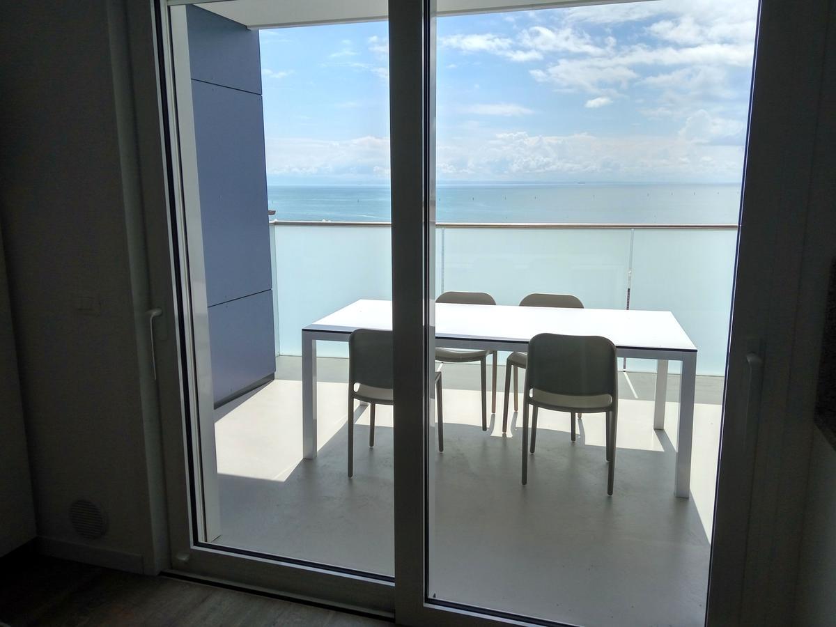 Residenza Edda Leilighet Lignano Sabbiadoro Eksteriør bilde